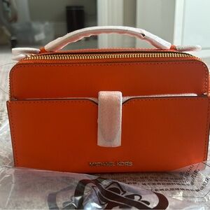 Michael Kors Outlet Jet Set Leather Smartphone Double-Zip Crossbody Bag  NWT!